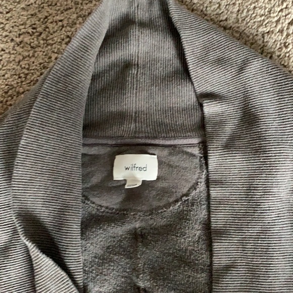 Cardigan - Picture 2 of 3